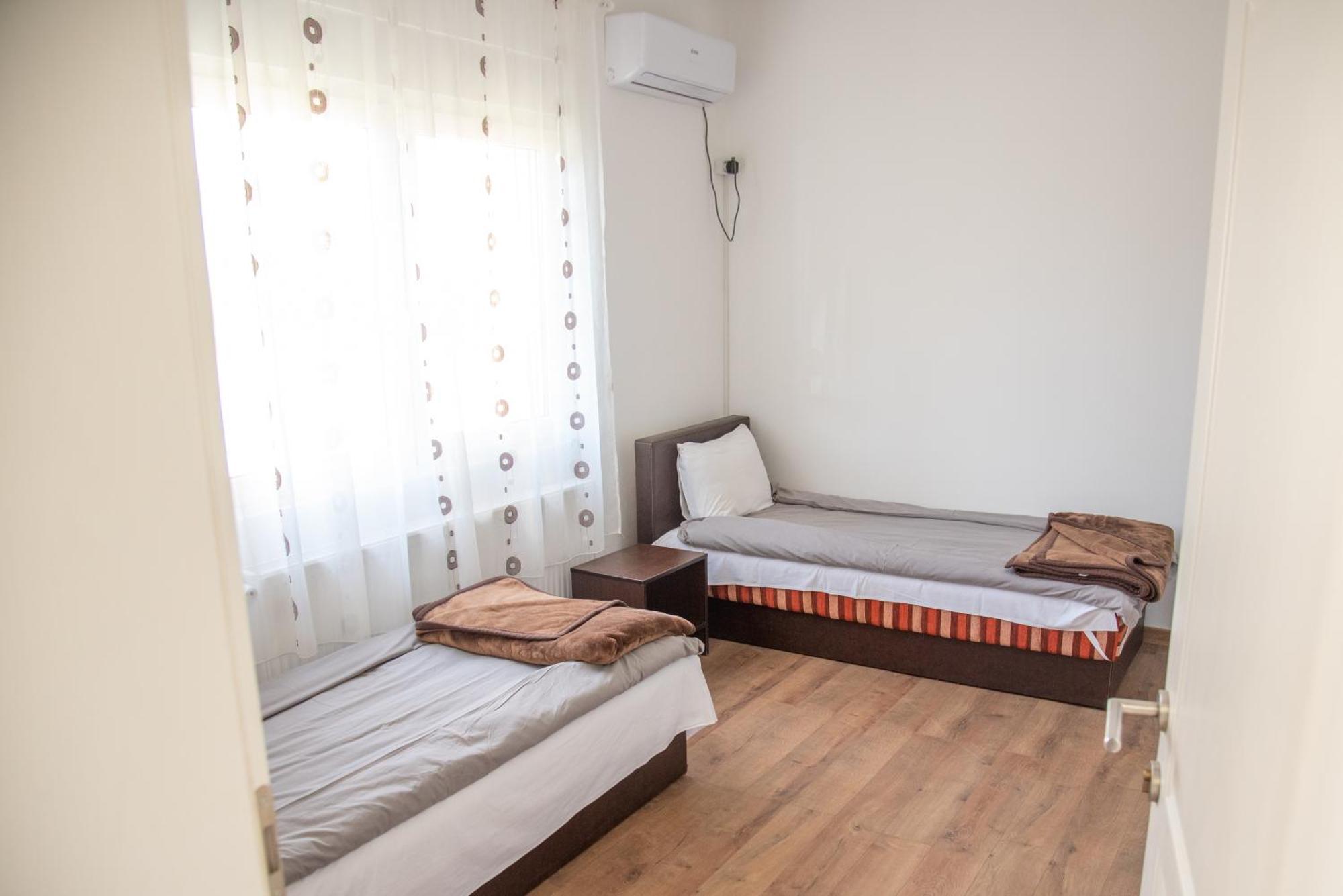 Apartments Kuca Aleksic Ni Exterior foto